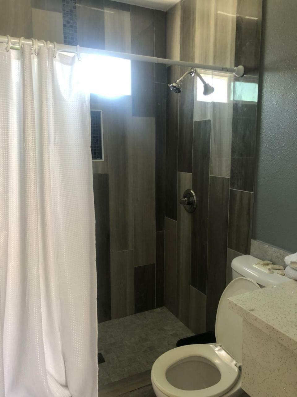 Mi Casa Motel Lynwood Dış mekan fotoğraf