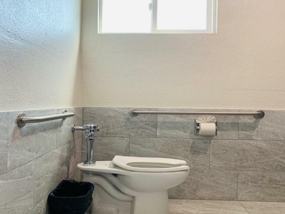 Mi Casa Motel Lynwood Dış mekan fotoğraf